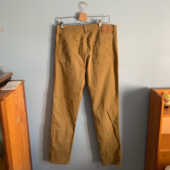 American Eagle Slim Chinos - Picture 2 of 4